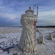 2022-12-28_121625_WTA_Mavic_3 Lighthouses - Ice South Haven, Michigan