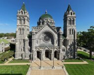 2025-10-06_421163_WTA_Mavic_4_Pro_1x The Cathedral Basilica of St. Louis, located in the Central West End of St. Louis, Missouri, is renowned for its stunning mosaics and distinctive architecture....