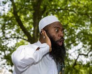 2006-06-04_11637_WTA_5DM1 Speakers Corner, London, England. Speakers' Corner is an area where open-air public speaking, debate and discussion are allowed. The original and most noted is...