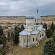 2025-03-17_276551_WTA_Mini4Pro Biserica de lemn „Adormirea Maicii Domnului” is a historic wooden church located in the village of Măcăreuca, Drochia district, Republic of Moldova. First...