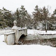 2013-03-16_12-38_16743_WTA_5DM3 The Woodlawn cemetery was established in 1895 and immediately attracted some of the most notable names in the city.The grounds encompass 140 acres (57 ha) and...