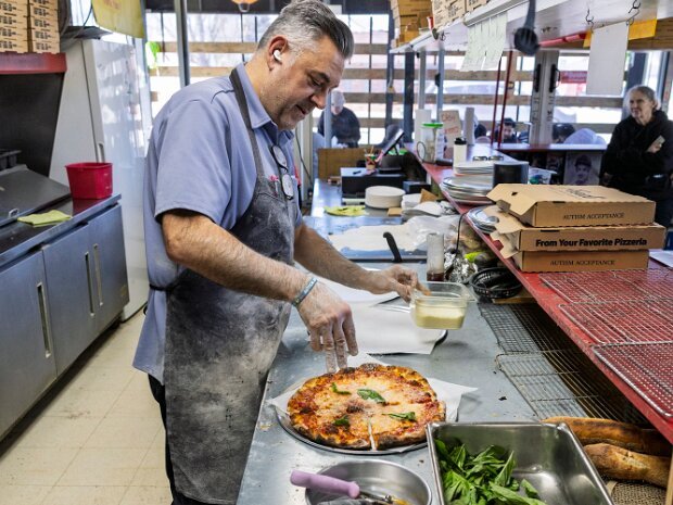 Fredi the Pizza man