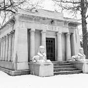 2013-03-16-WTA-5DM3-0069-Edit-2 The Woodlawn cemetery was established in 1895 and immediately attracted some of the most notable names in the city.The grounds encompass 140 acres (57 ha) and...