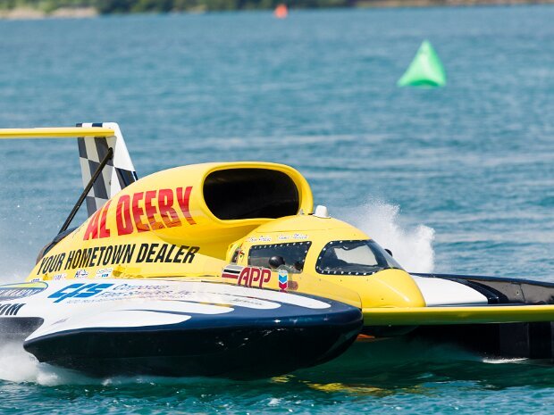 Hydroplane Race