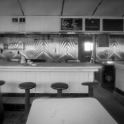 2018-11-03_56104_WTA_5DM4 Old Diner, Abandoned